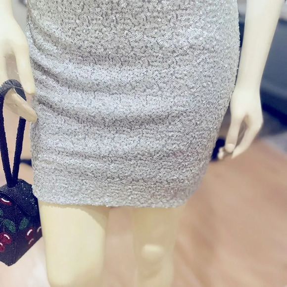 SUSANA MONACO SEXY SILVER SEQUIN COWL NECK BODYCON MINIDRESS SIZE SMALL - Picture 8 of 16